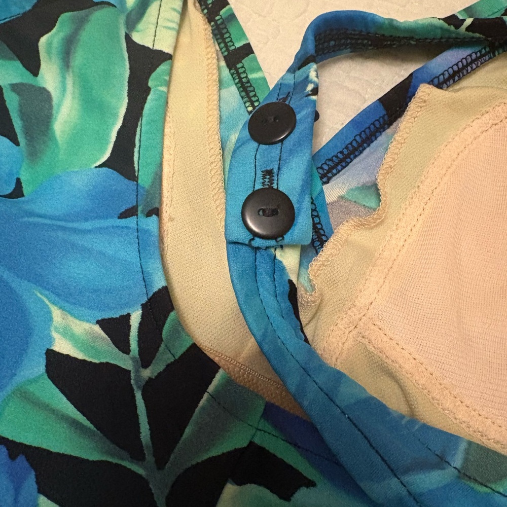 Floral Elegance Women's One Piece Swimsuit - Picture 3 of 8